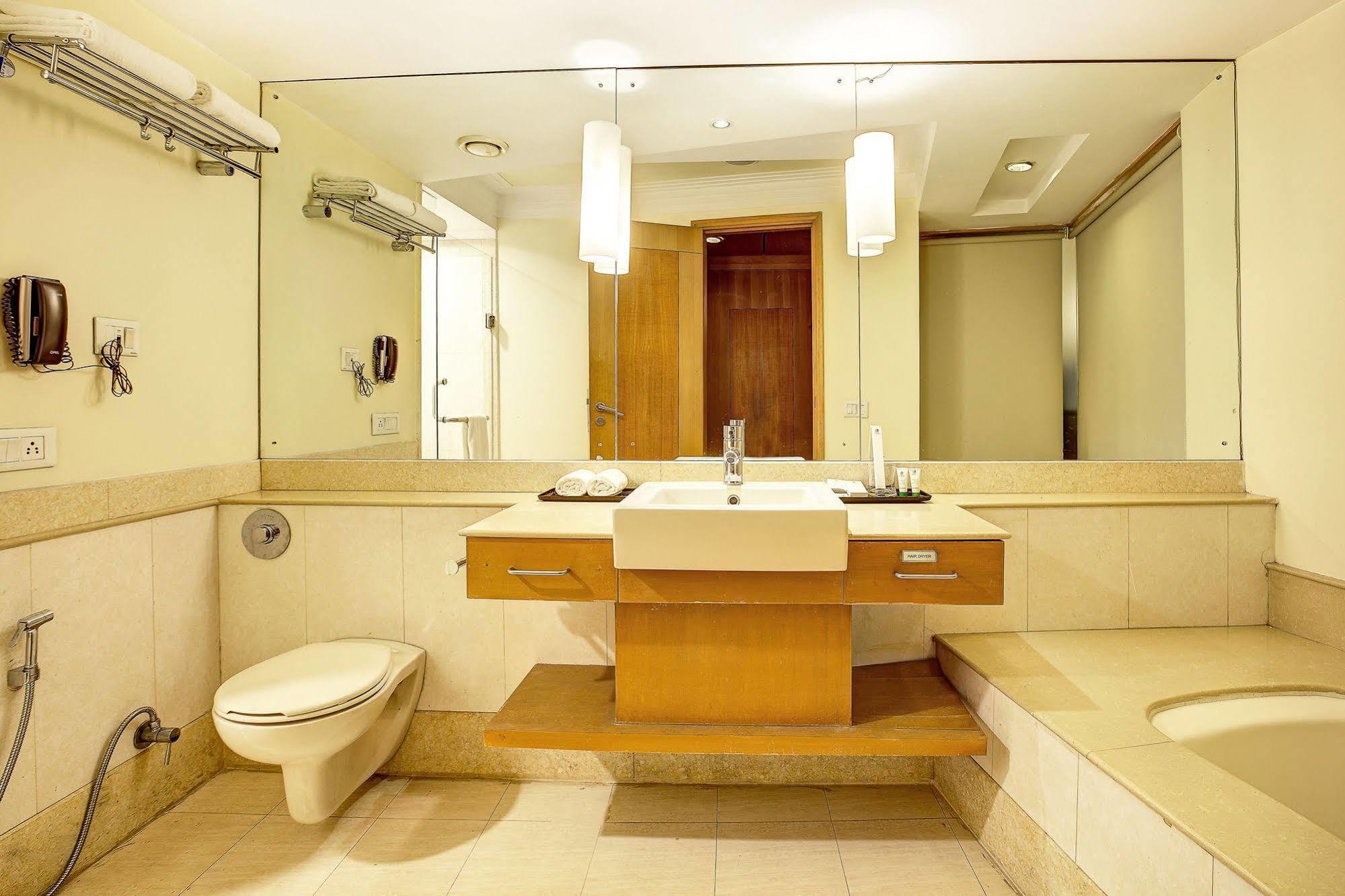 Western Court Chandigarh Exterior photo
